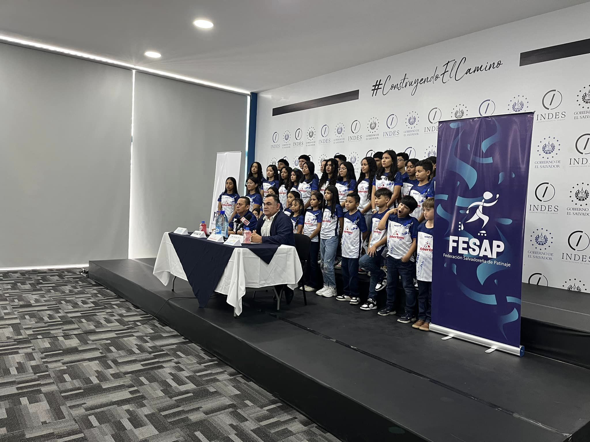 Conferencia de prensa, para informar sobre el desarrollo del XXIII Campeonato Centroamericano de Patinaje de Naciones y I Campeonato Centroamericano de Patinaje  de Clubes+Este día la Federación Salvadoreña de Patinaje, realizó la conferencia de prensa, para informar sobre el desarrollo del XXIII Campeonato Centroamericano de Patinaje de Naciones y I Campeonato Centroamericano de Patinaje  de Clubes, El Salvador 2024, que se estarán realizando del 21 al 28 de noviembre en nuestro país.+ 1